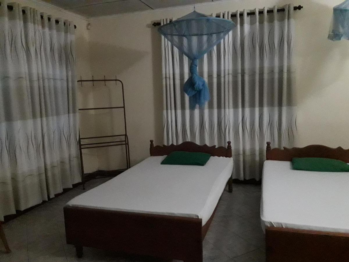 Hansika Guest Inn Buttala Exteriér fotografie
